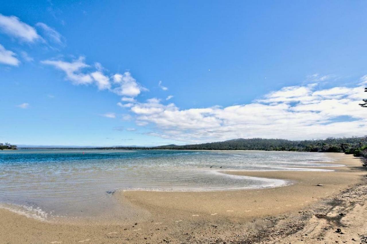 Containment Accommodation Coles Bay Luaran gambar